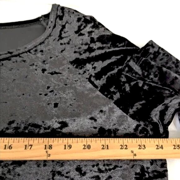 Karen Kane 2X BLACK Crushed Velvet Top with Lace Chiffon Hem - Picture 4 of 8